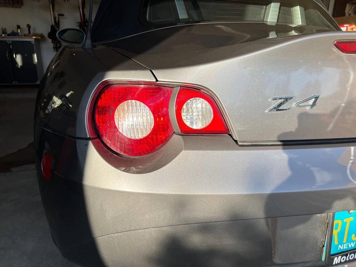 Used 2005 BMW Z4 3.0i