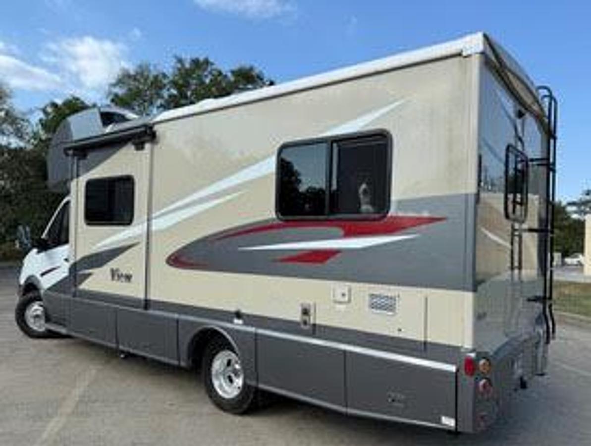 Used 2018 Winnebago View 24V Class C Motorhome