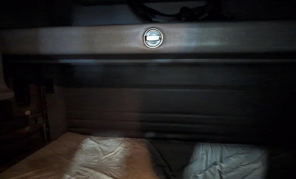 Used 2006 Peterbilt 379EXHD Sleeper Semi Truck