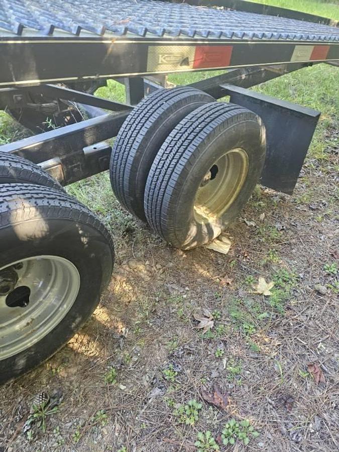 Used 2017 Kaufman 51' 3-Car Wedge Trailer