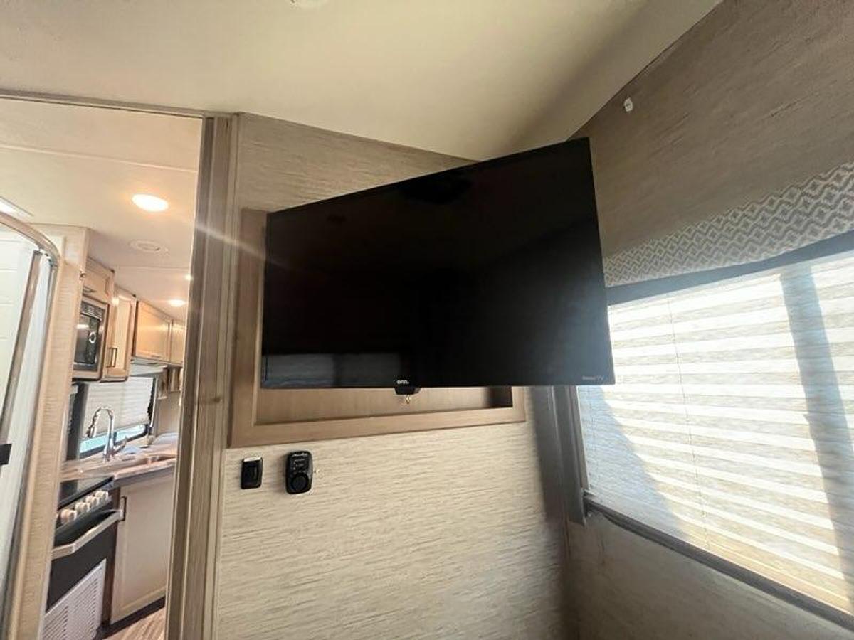 Used 2021 Thor Motor Coach Four Winds 28A Class C Motorhome