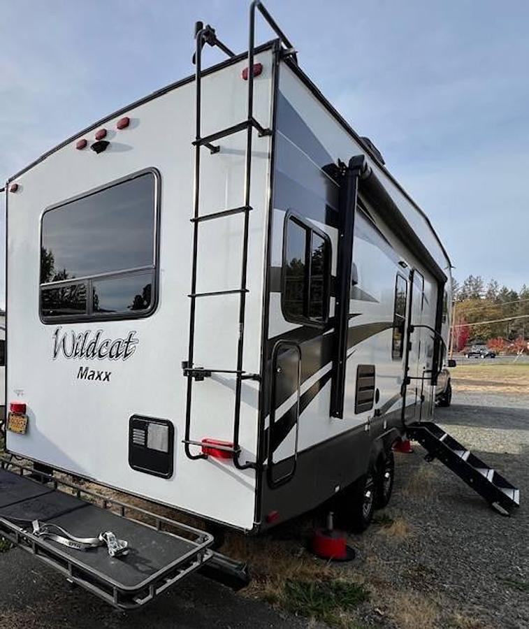 Used 2020 WIldcat Maxx 32 ft
