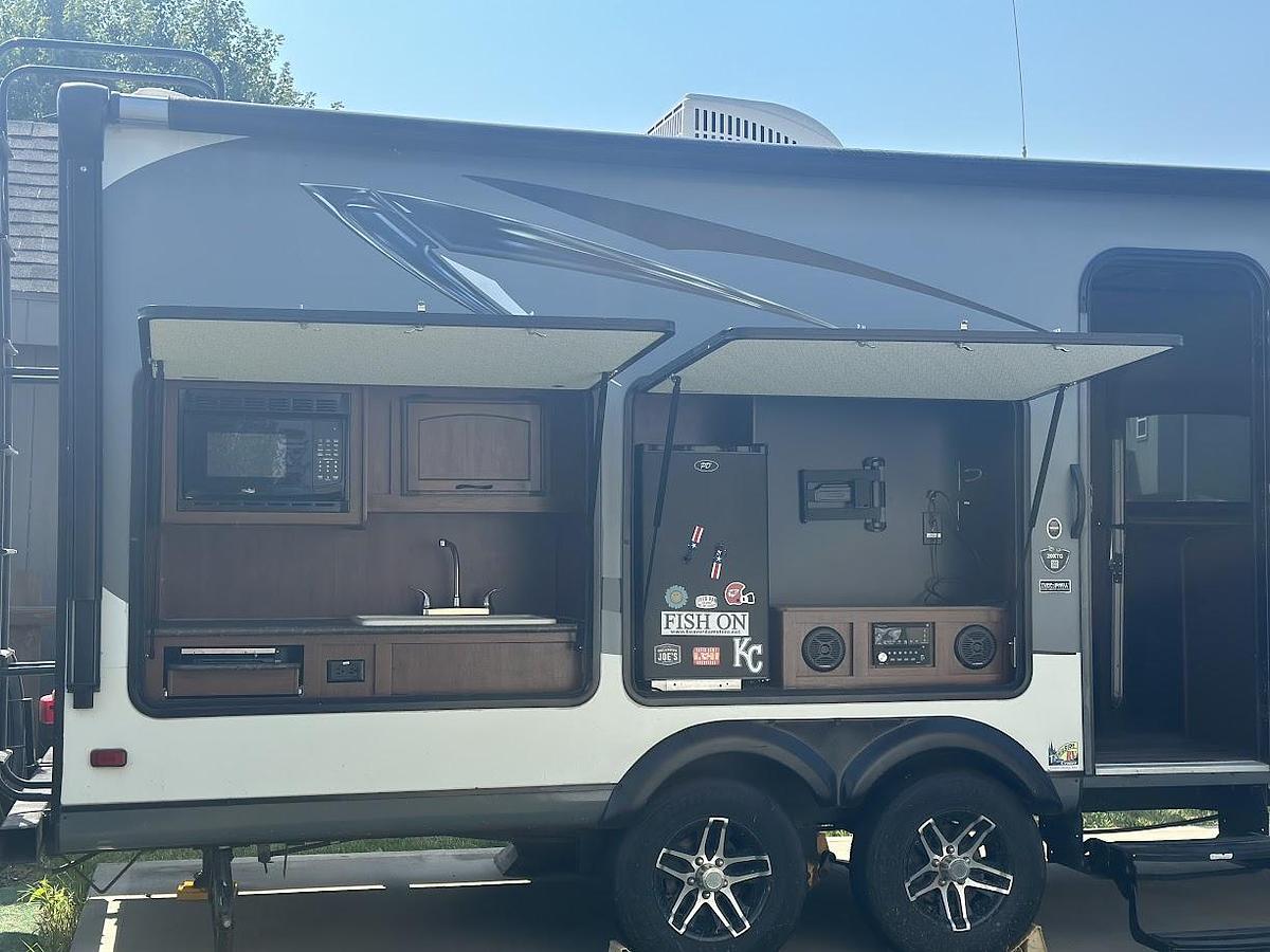 Used 2016 Jayco Jay Feather 7 20XTG Travel Trailer