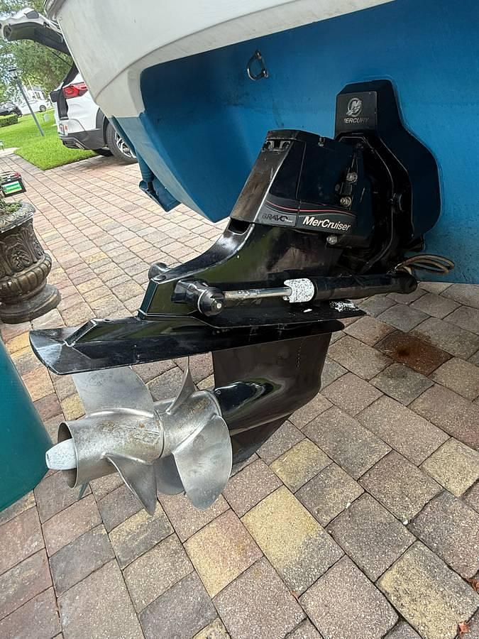 Used 1997 Chris Craft 26 Crowne