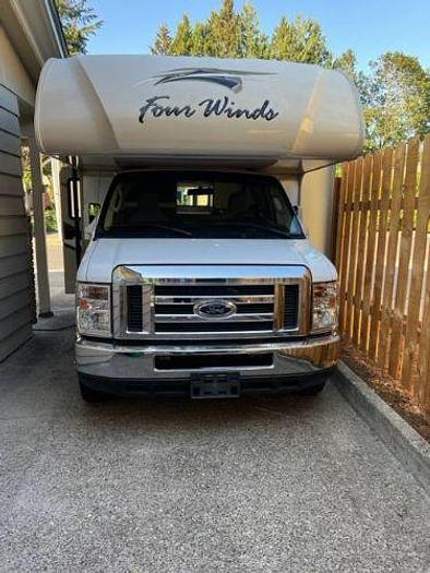 Used 2019 Thor Fourwinds 28Z