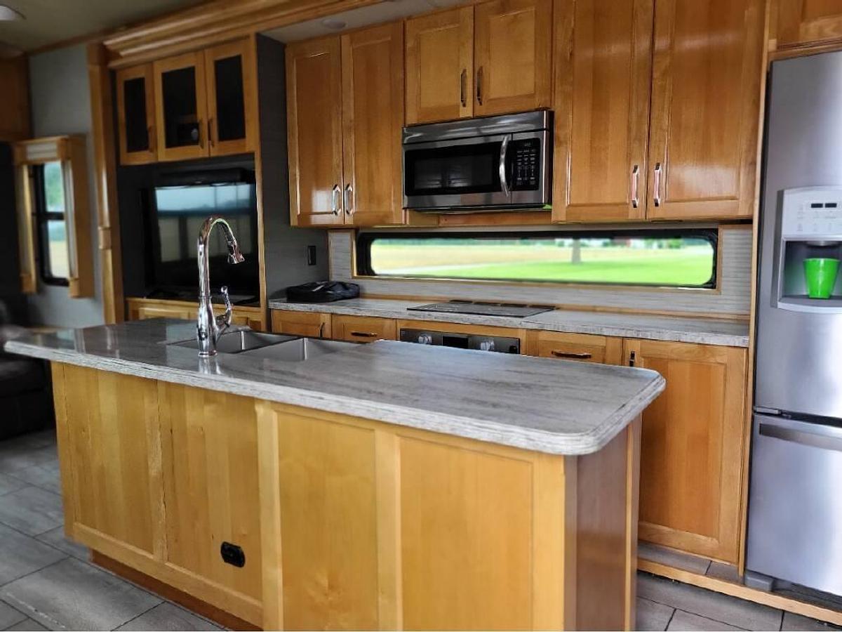 Used 2020 Vanleigh Beacon 39 RLB Fifth Wheel