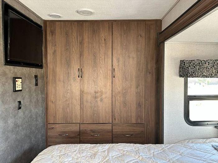 Used 2020 Forest River Sunseeker MBS 2400B