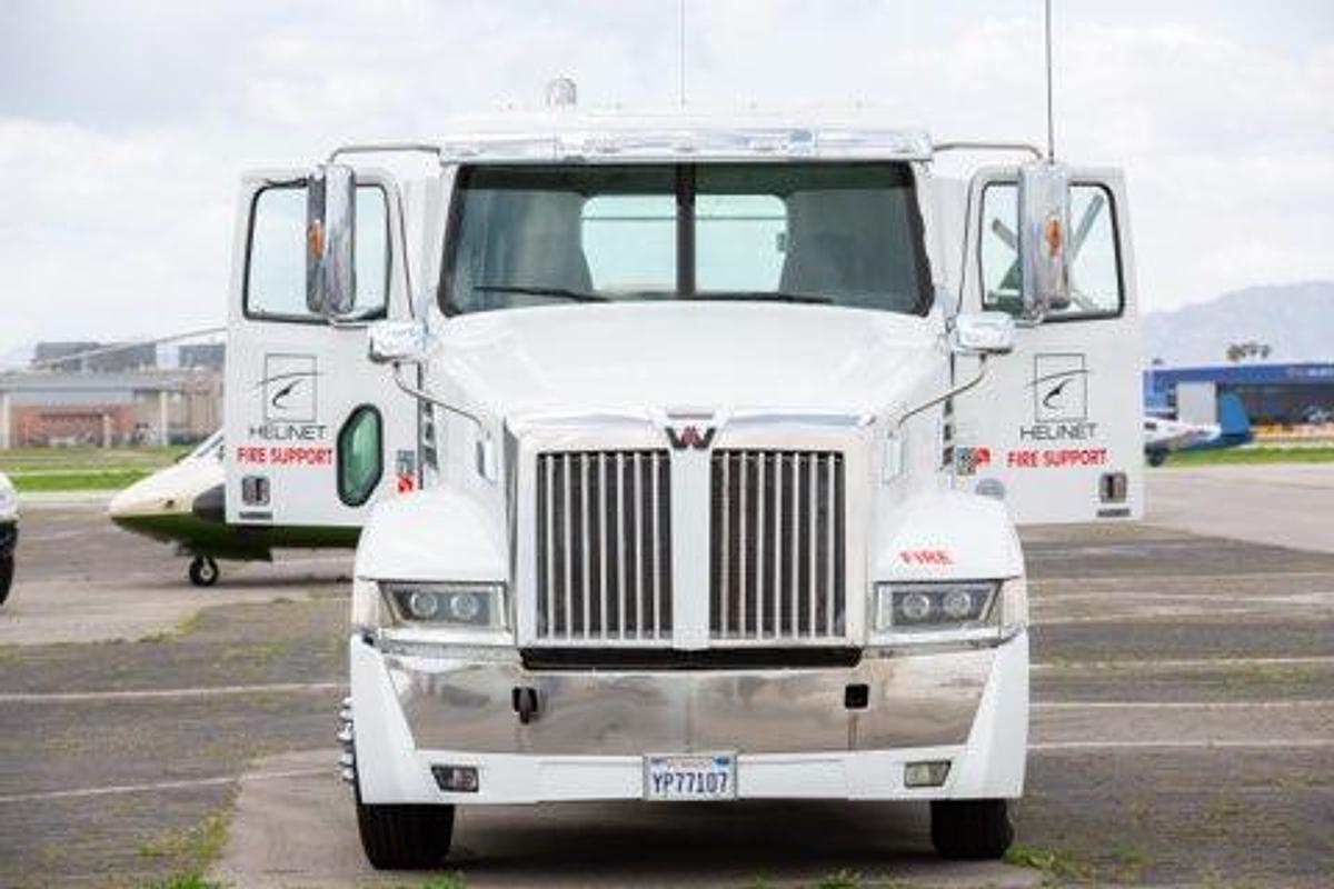 Used 2018 Western Star Sleeper Semi Truck