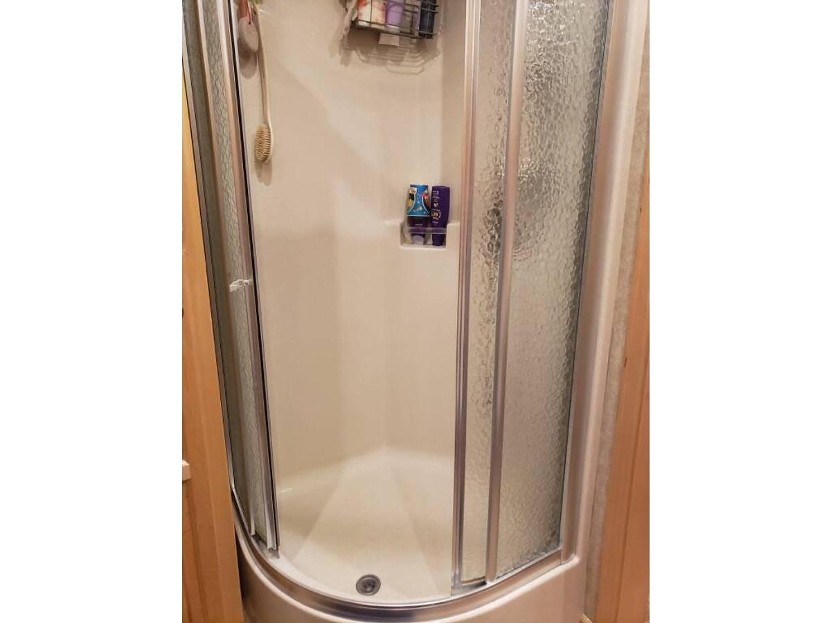 Used 2014 Show Hauler 36KTSSL Super C Motorhome