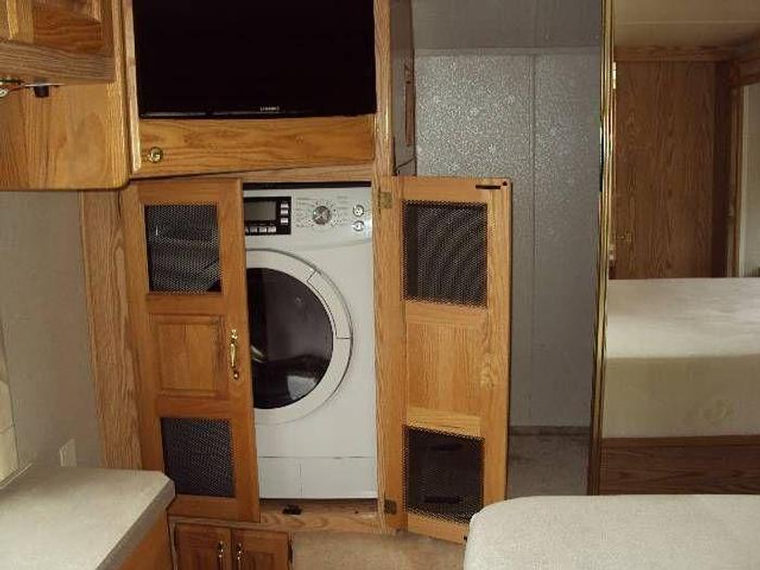 Used 2002 Holiday Rambler Endeavor