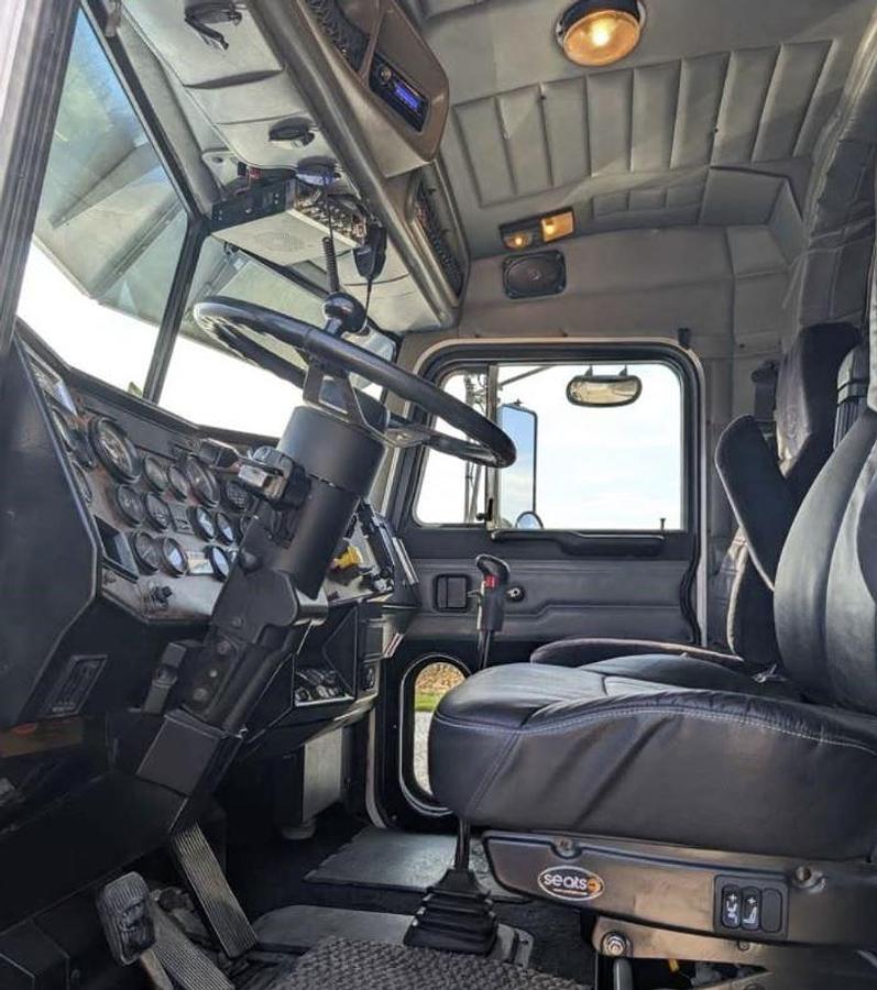 Used 1997 Peterbilt 379 Sleeper Semi Truck