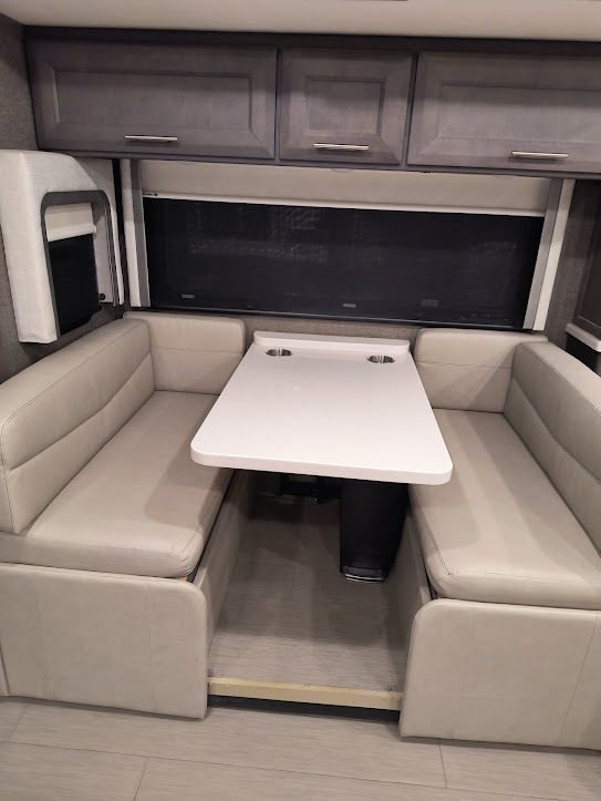 Used 2020 Thor Palazzo 37.4