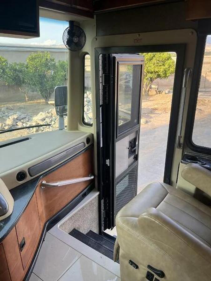 Used 2017 Tiffin Motorhomes Allegro RED 33AA Class A Motorhome