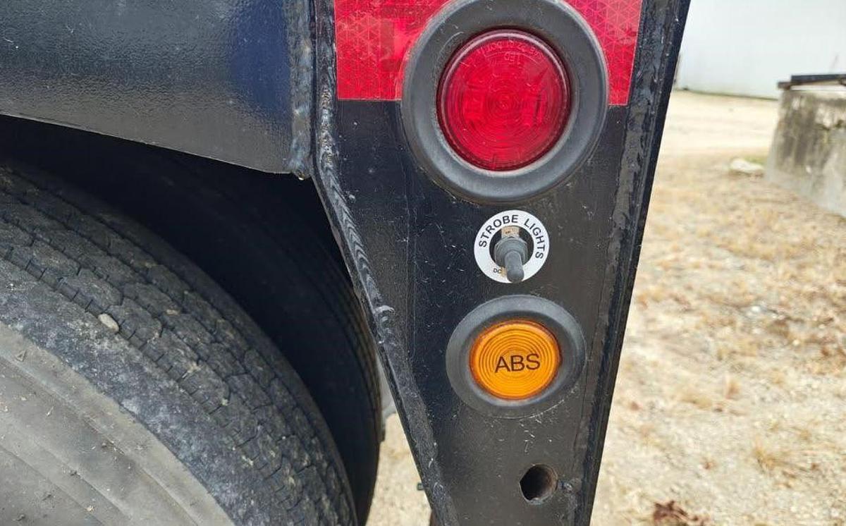 Used 2022 Kaufman Lowboy Trailer