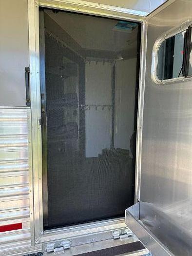 Used 2020 LOGAN XTR Horse Trailer