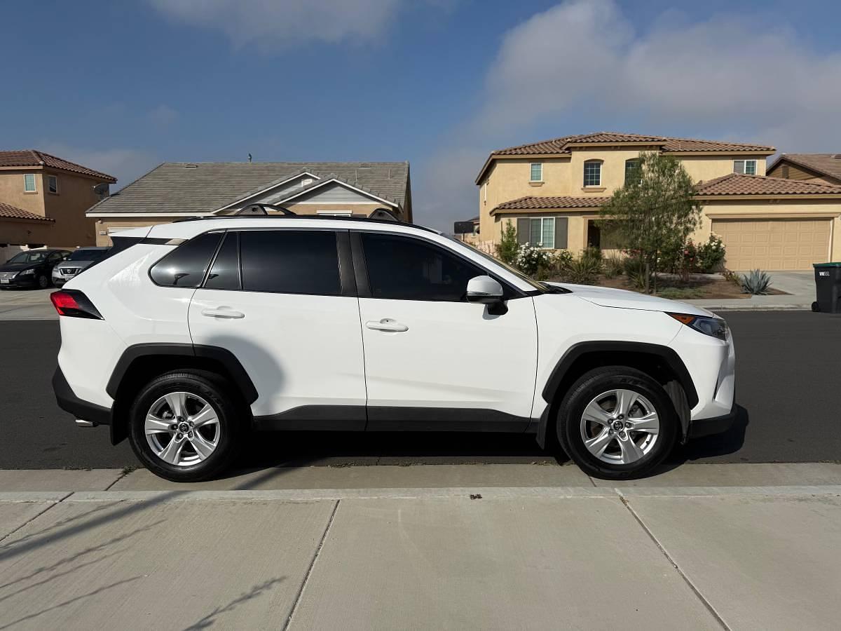 Used 2021 Toyota RAV4 XLE AWD
