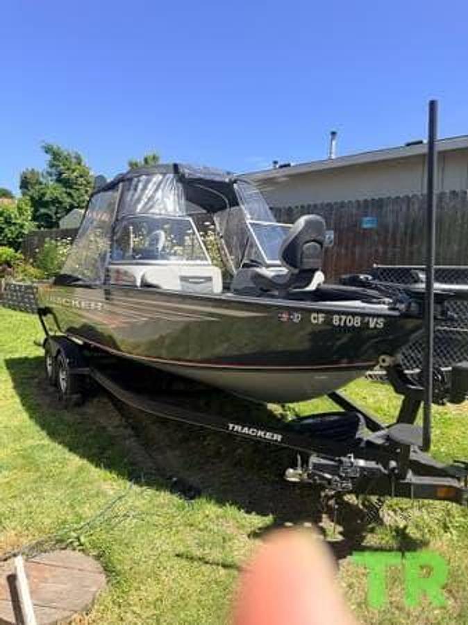 Used 2019 Tracker Targa Deep V Sport & Fish