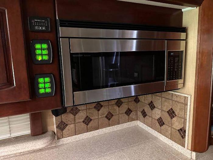 Used 2007 Monaco Signature Noble III