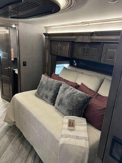 Used 2023 American Coach American Dream 45D