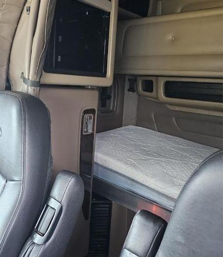 Used 2014 Peterbilt 389