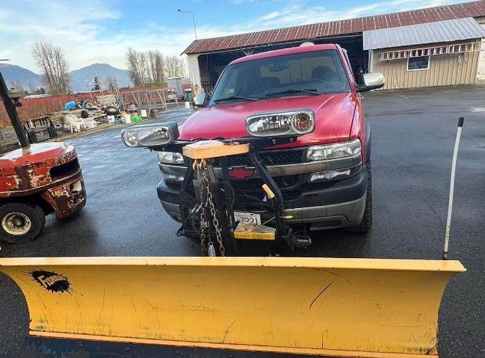 Used 2002 Chevrolet Silverado 2500HD with Snow Plow