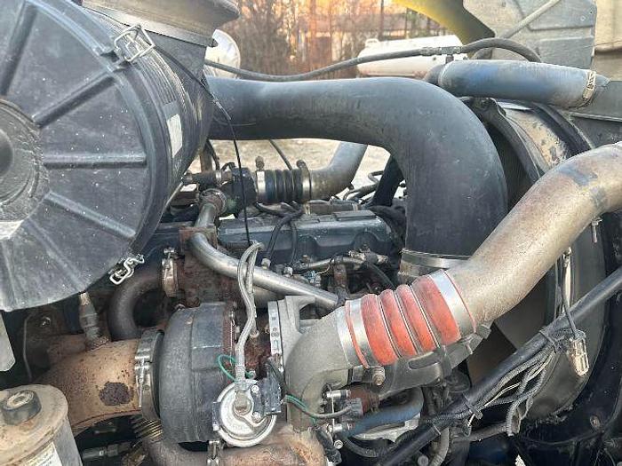 Used 2005 Mack CHN613