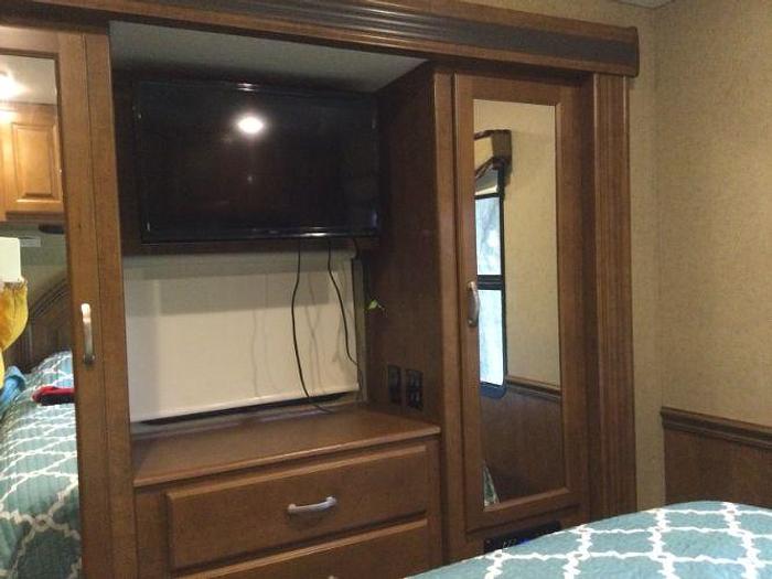 Used 2014 Thor Challenger 37GT