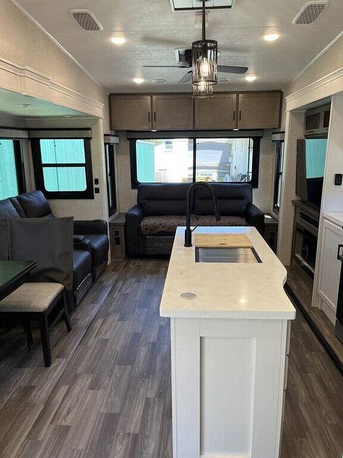 Used 2024 Jayco Eagle 370FBTS
