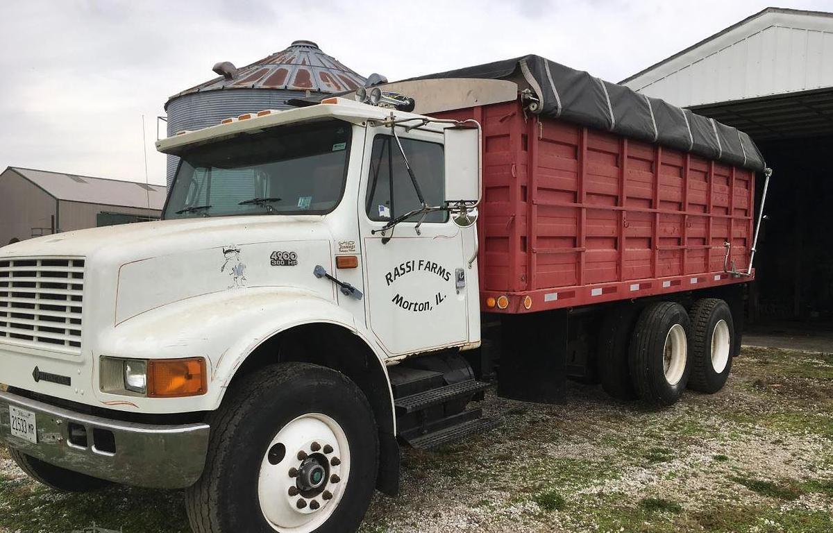 Used 1999 INTERNATIONAL 4900 Grain Truck