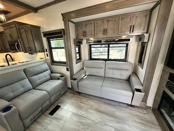 Used 2022 Forest River Riverstone Legacy 39RKFB