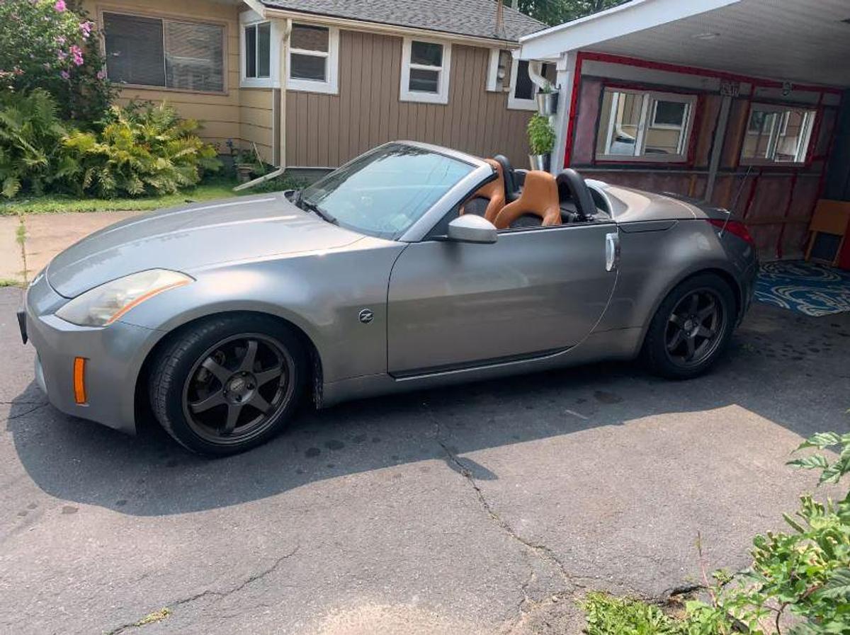 Used 2004 Nissan 350Z Roadster Convertible