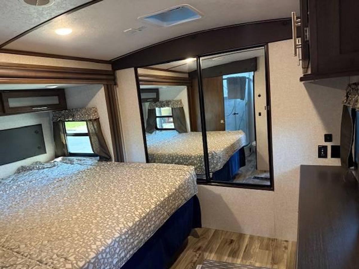 Used 2020 Keystone Cougar 30RKD Travel Trailer