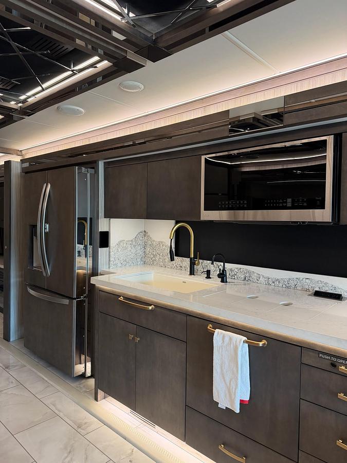 Used 2024 Tiffin Zephyr 45FZ