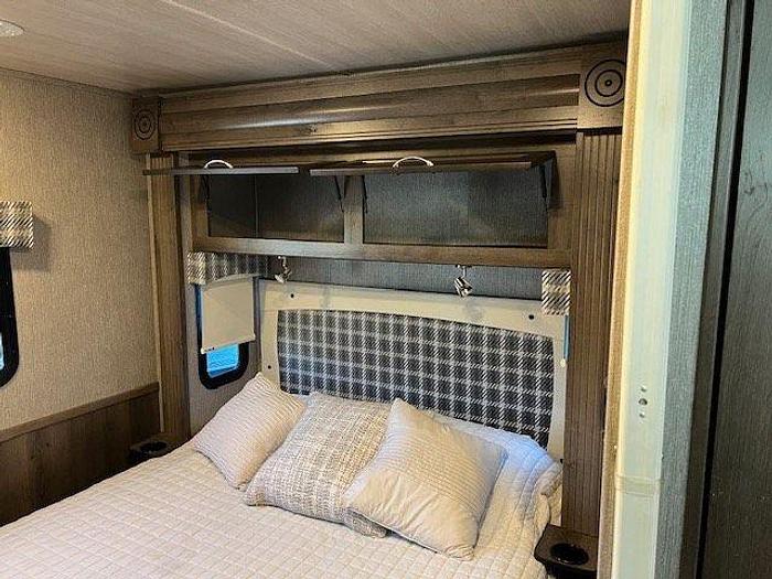 Used 2022 Nexus Super C Wraith 32W