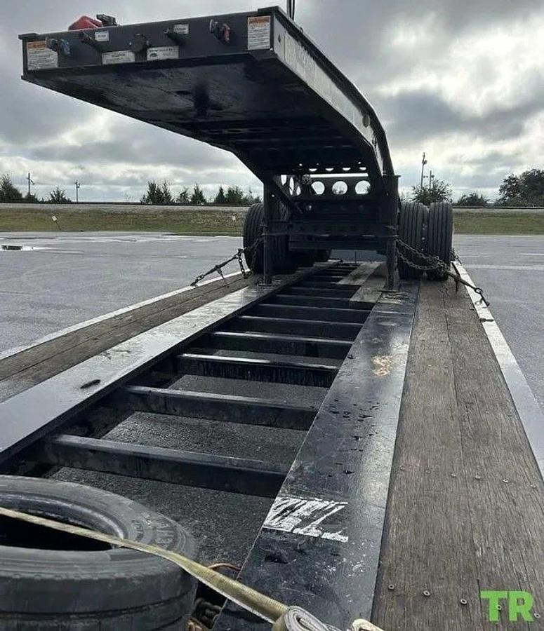 Used 2019 ETNYRE Low Boy Trailer