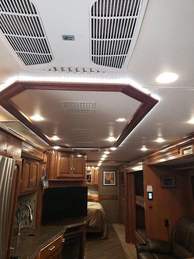 Used 2018 Holiday Rambler Endeavor XL 38N  360 XCM Diesel Pusher Motorhome