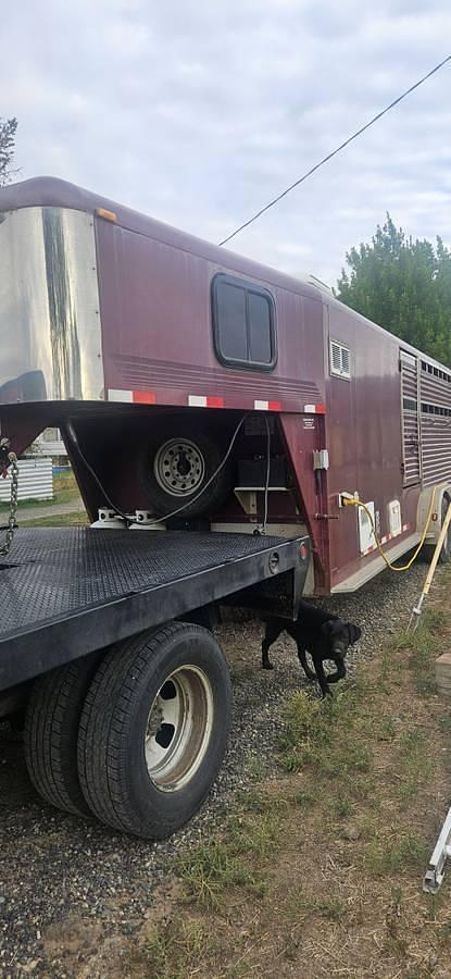 Used 2004 Featherlite Horse Trailer with Living Quarters
