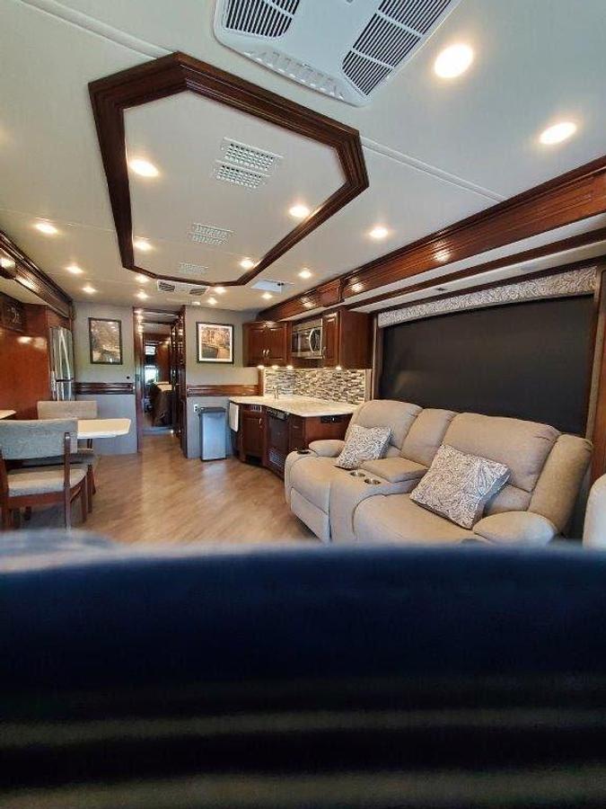 Used 2019 Fleetwood 2019 Fleetwood Pace Arrow LXE 37RClass A Motorhome