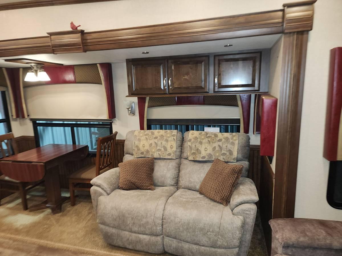 Used 2015 Forest River Cardinal 3450RL