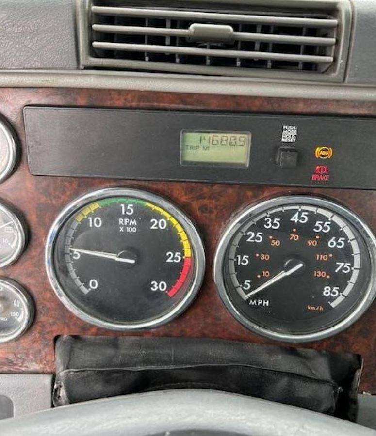 Used 2018 Freightliner Columbia 120