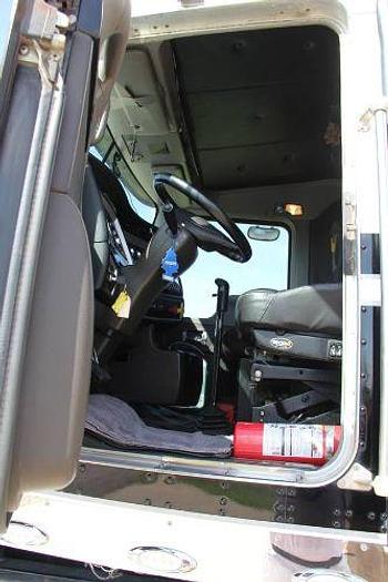 Used 2022 KENWORTH W900L