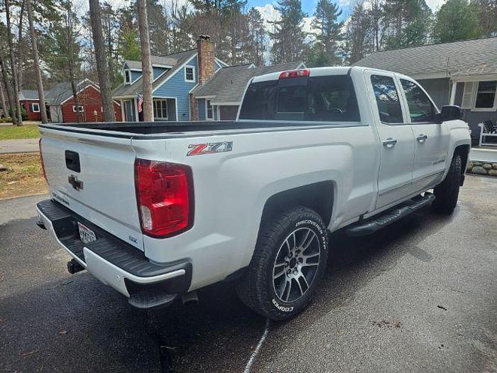 Used 2017 Chevrolet Silverado LTZ 6.2 L 8 SPD HALFTON