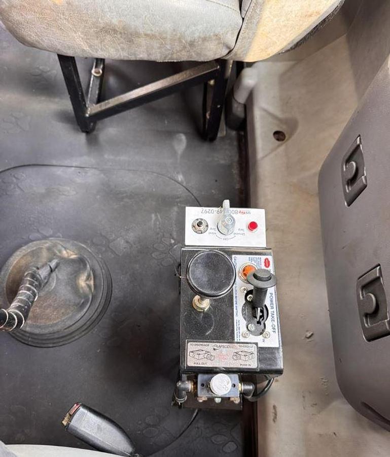 Used 2012 MACK PINNACLE CHU613