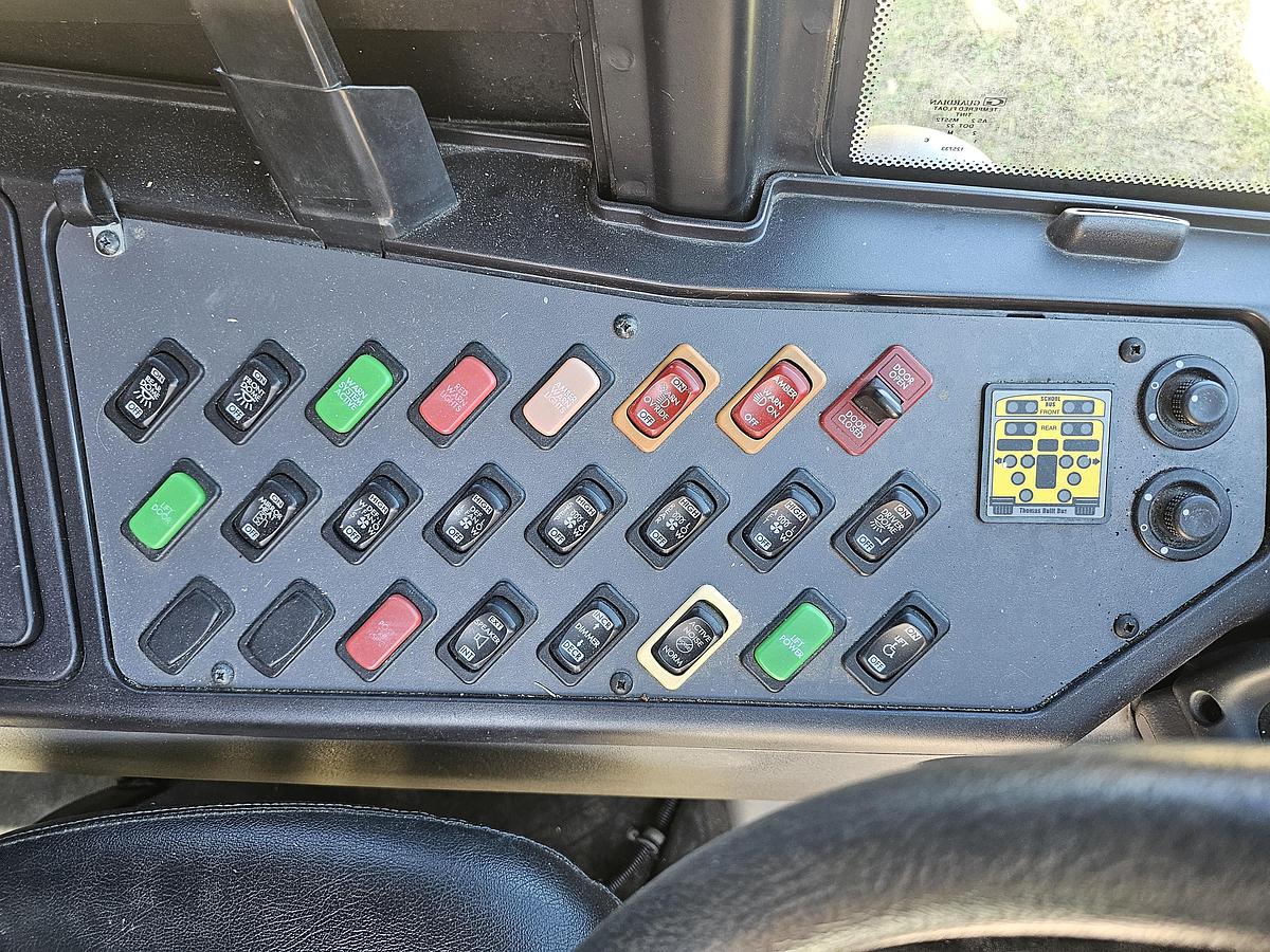 Used 2009 Freightliner Bus