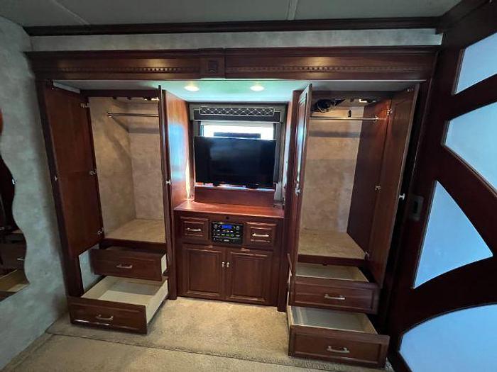 Used 2011 Winnebago Tour 42QD