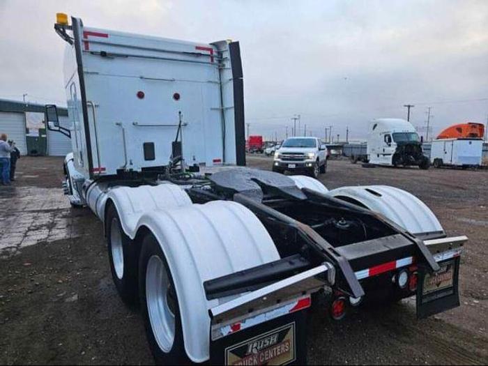 Used 2015 Peterbilt 579 Sleeper