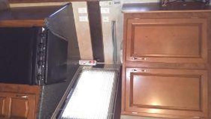 Used 2011 Keystone Raptor 400RBG