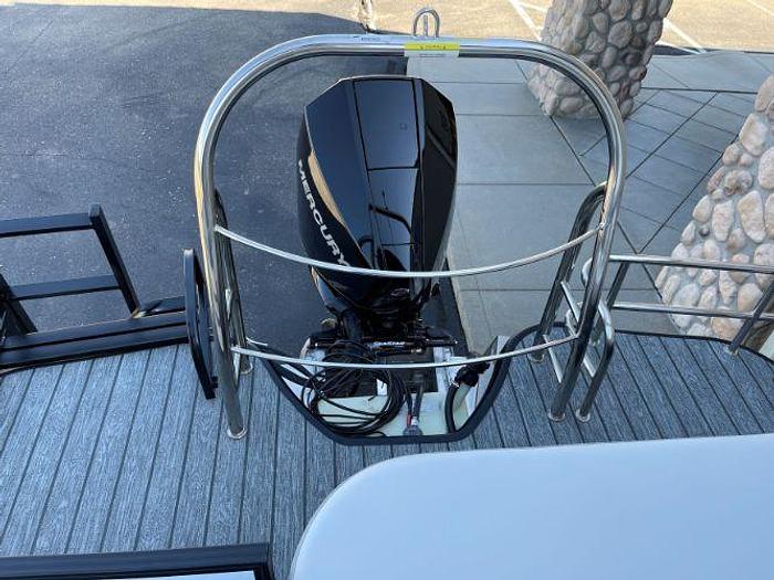 Used 2023 Lowe SS230DH CL