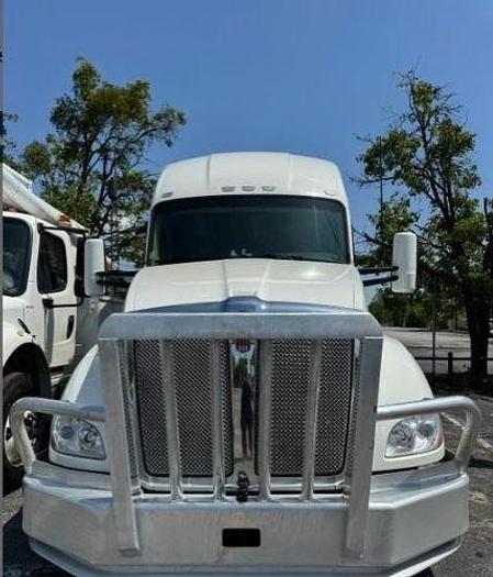 Used 2022 KENWORTH T680