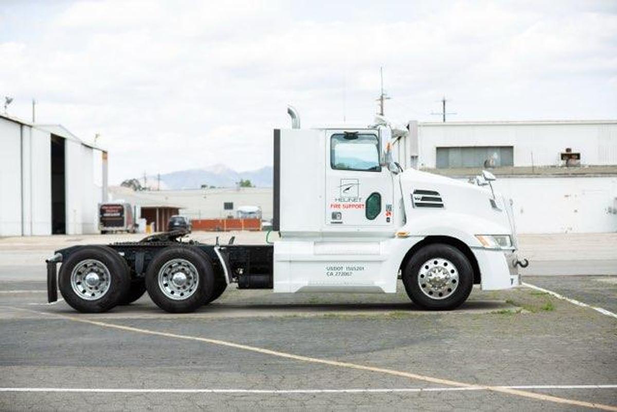 Used 2018 Western Star Sleeper Semi Truck